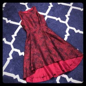 NEW WITH TAGS WHITE HOUSE BLACK MARKET